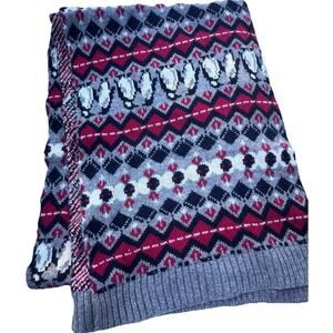 NWOT VERA BRADLEY SCARF PLAYFUL PENGUINS RED Gray